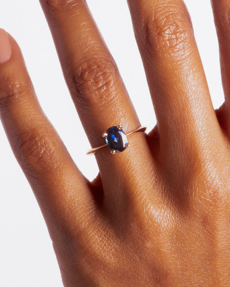 Avens_Blue_Sapphire_Oval_Ring_WEB2