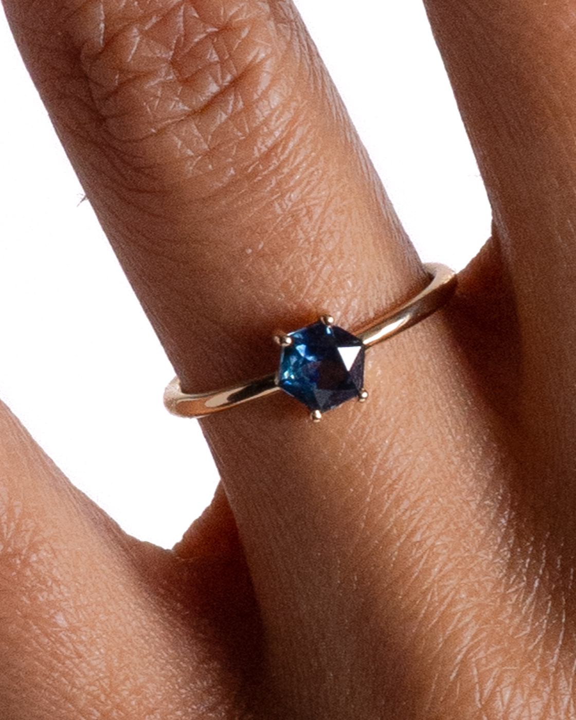 Kalmia Hex Blue Sapphire Ring_14Y_On_Figure_2_WEB2