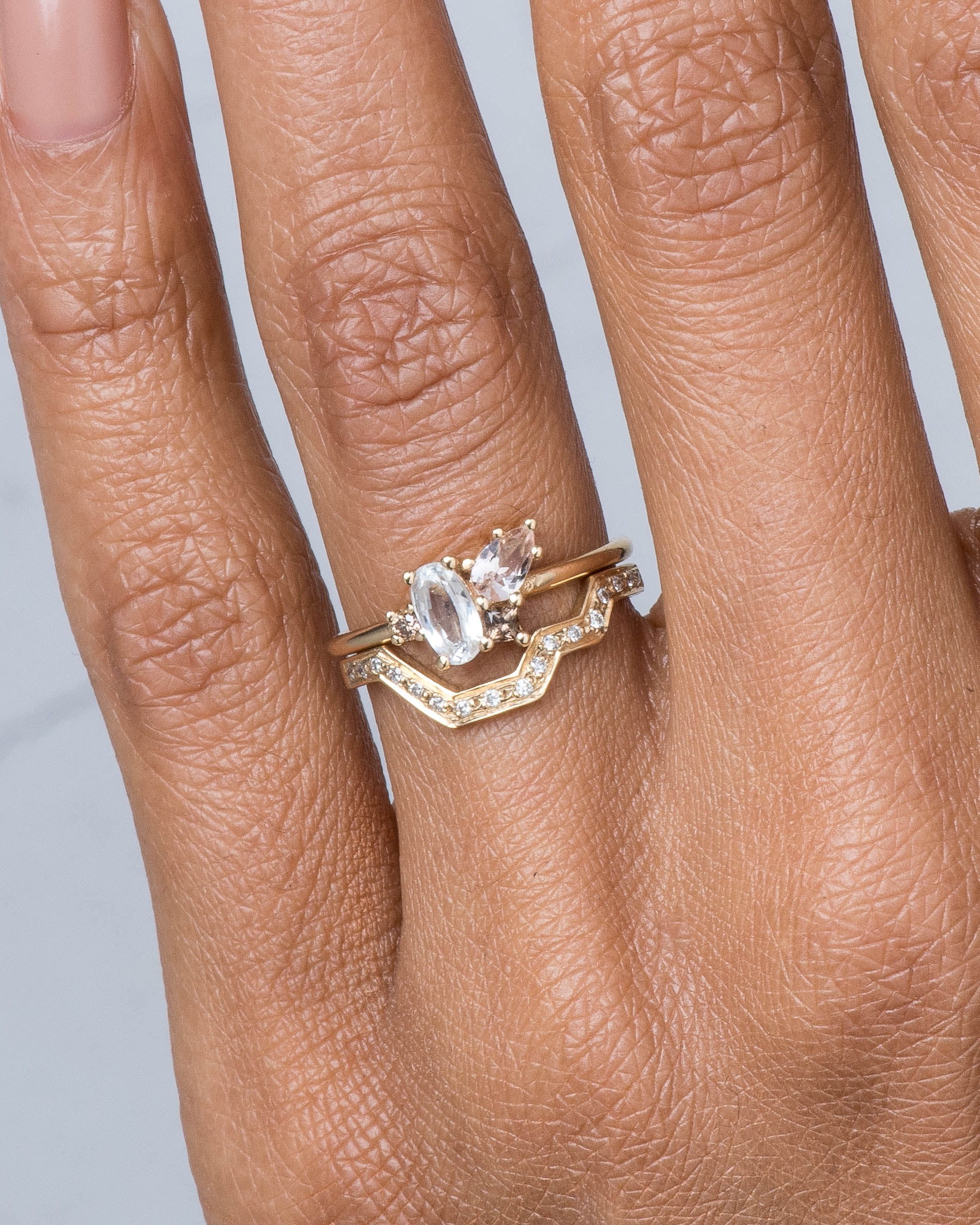 dsc0990_eaves_cluster_white_sapphire_oval_with_morganite_ring___linea_diamond_band_web_2.jpg